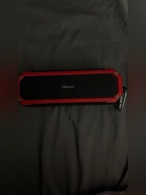 Billboard Portable Bluetooth Speaker in Red